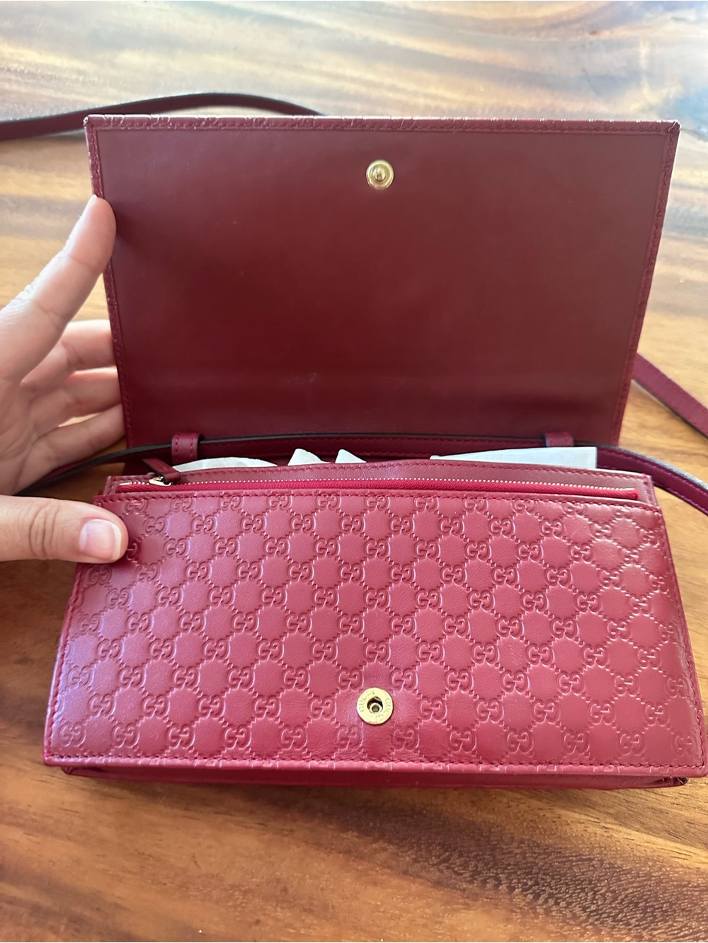 GUCCI Micro Guccissima GG Embossed Logo Crossbody Wallet On Chain Bag Purse - Picture 2 of 6